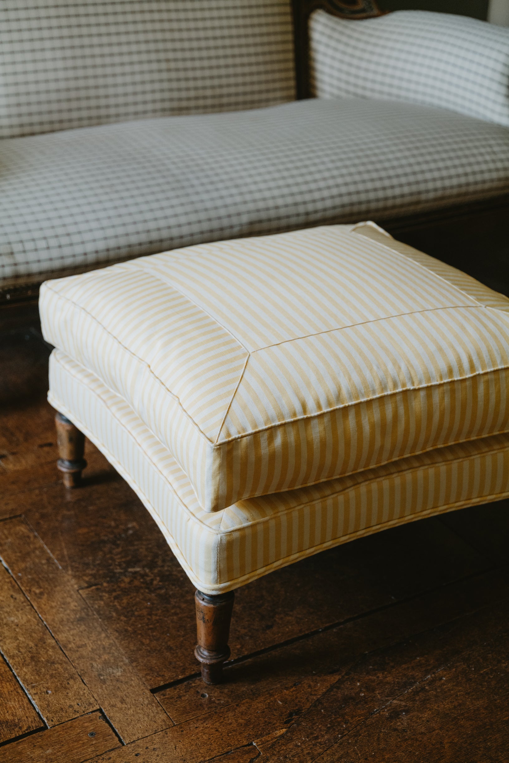 The Jelbert’s Footstool - Coconut & Sunrise